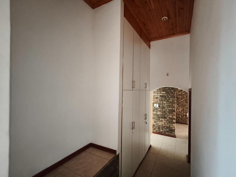 5 Bedroom Property for Sale in Oatlands North Eastern Cape
